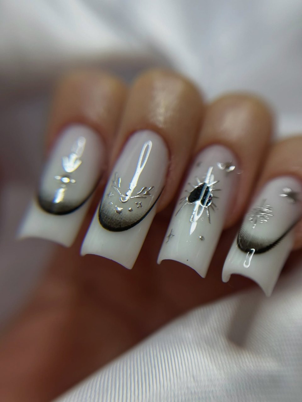 Nail-art grafica — unghie di Sofia Gradin